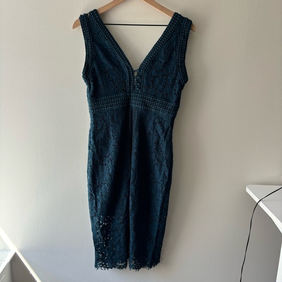 Bardot Morgan Front Slit Lace Cocktail bodycone Dress Size 6/M - Picture 4 of 7